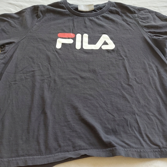 Fila Oversize Short Cropped Black Short Sleeve Tee Shirt, Large - Picture 2 of 9